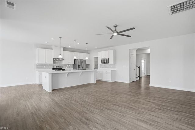 447 Spring Hill PL, Smithfield, VA 23430