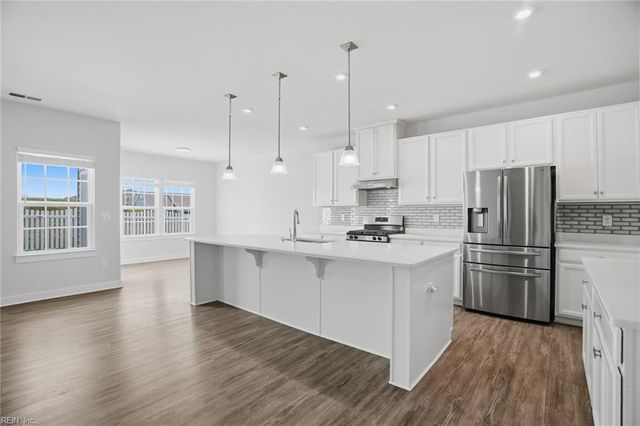 447 Spring Hill PL, Smithfield, VA 23430