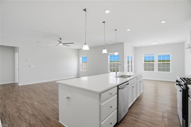 447 Spring Hill PL, Smithfield, VA 23430