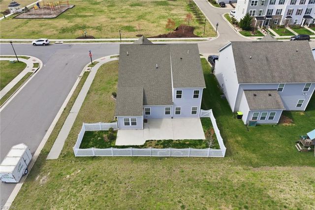 447 Spring Hill PL, Smithfield, VA 23430