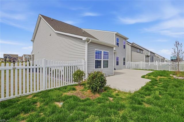 447 Spring Hill PL, Smithfield, VA 23430