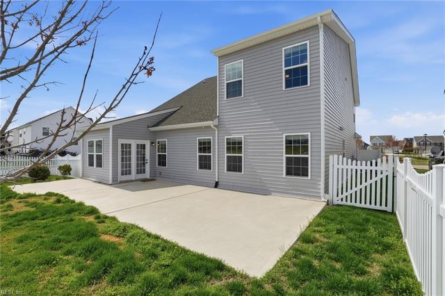 447 Spring Hill PL, Smithfield, VA 23430