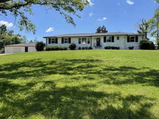 4028 Yoest Dr, Nashville, TN 37207