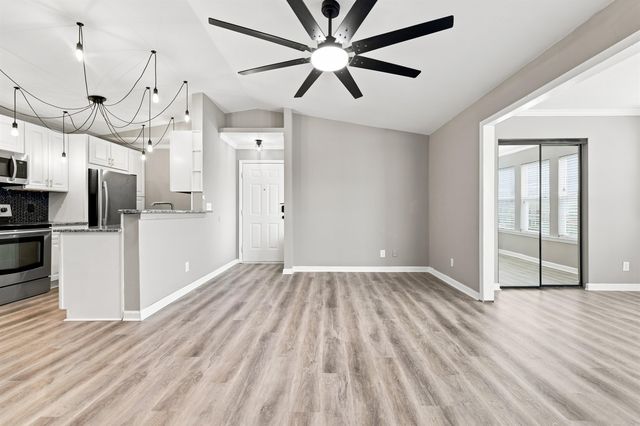 1931 Bent Grass Dr Apt H, Surfside Beach, SC 29575