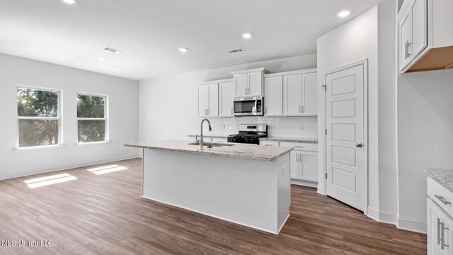 107 Saratoga Springs Avenue, Clinton, MS 39056