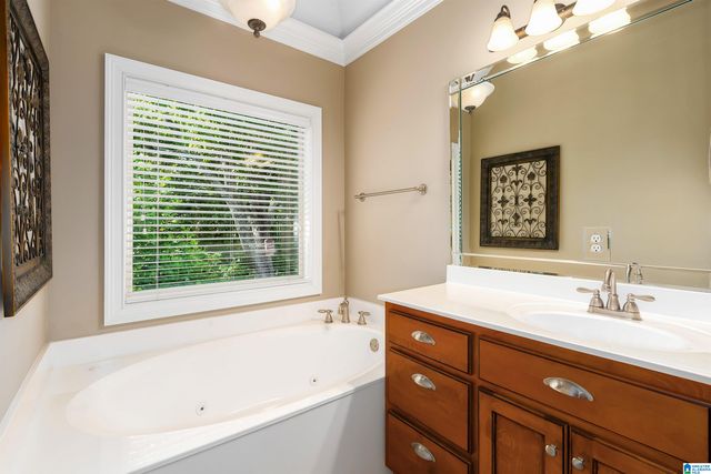 5796 CARRINGTON LAKE PARKWAY, Trussville, AL 35173