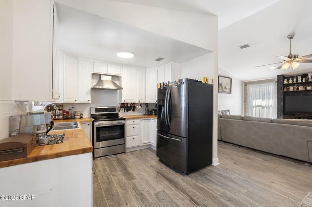 5524 Pinetree Avenue, Panama City Beach, FL 32408