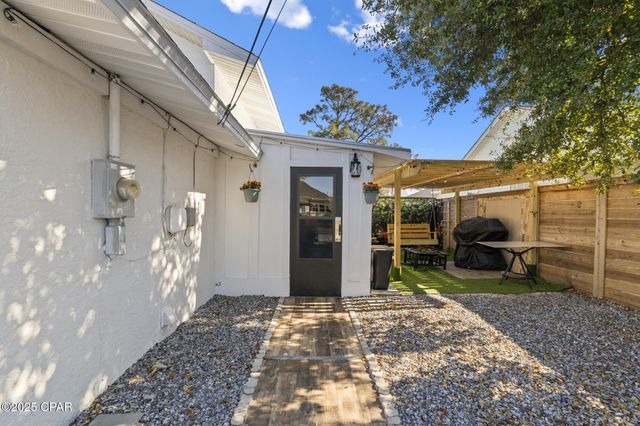 5524 Pinetree Avenue, Panama City Beach, FL 32408