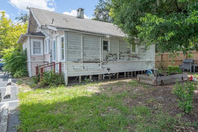 118 S GARFIELD AVENUE, Deland, FL 32724
