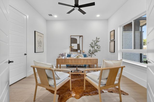 8517 Scottie Street, North Richland Hills, TX 76182