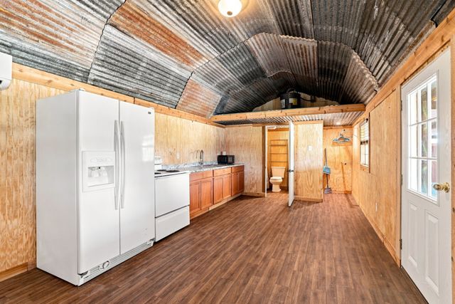 933 Scott, Honey Grove, TX 75446