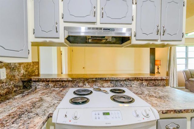 1383 N Peebly Road, Choctaw, OK 73020