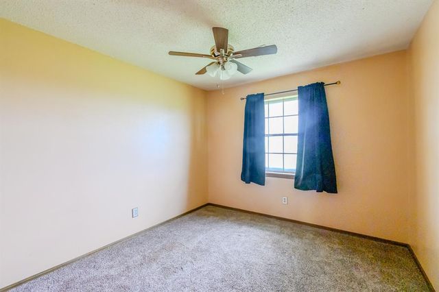1383 N Peebly Road, Choctaw, OK 73020