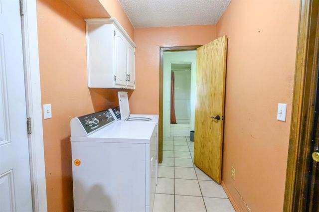 1383 N Peebly Road, Choctaw, OK 73020