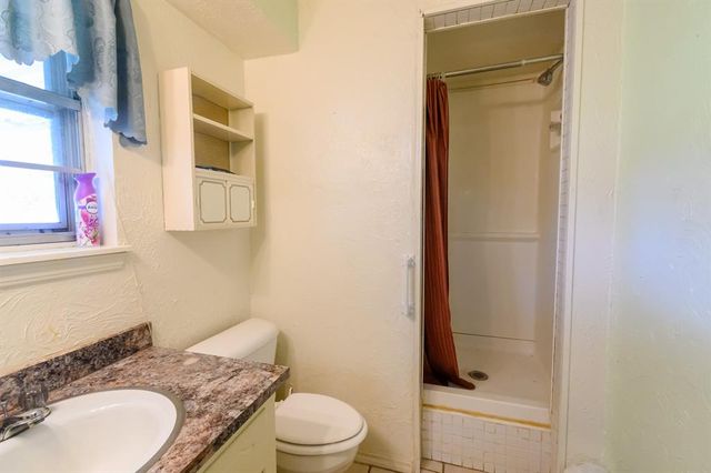 1383 N Peebly Road, Choctaw, OK 73020
