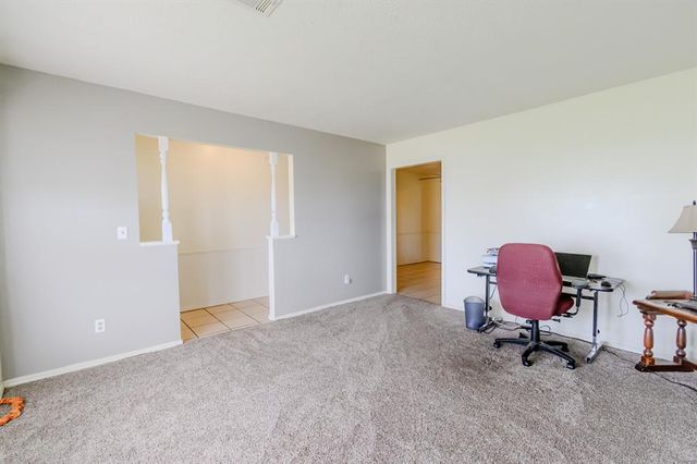 1383 N Peebly Road, Choctaw, OK 73020