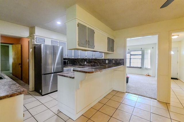 1383 N Peebly Road, Choctaw, OK 73020