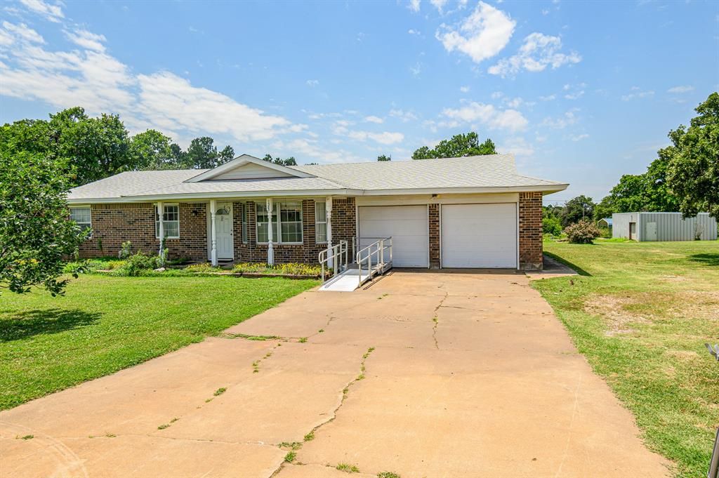 1383 N Peebly Road, Choctaw, OK 73020