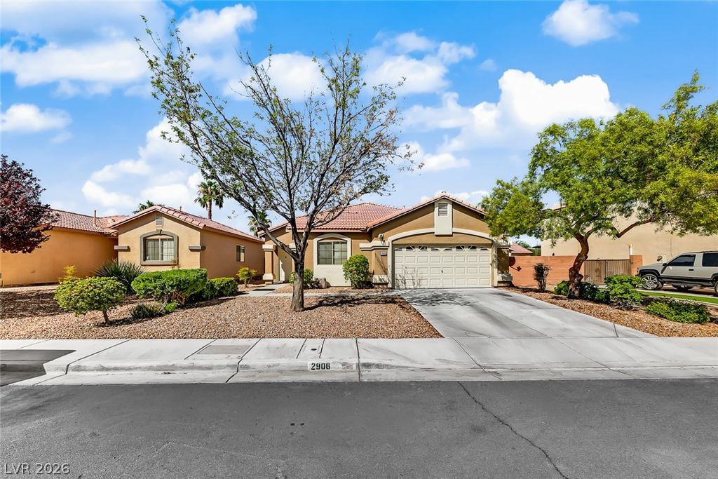2906 Pumpkin Harvest Avenue, North Las Vegas, NV 89031 — exterior