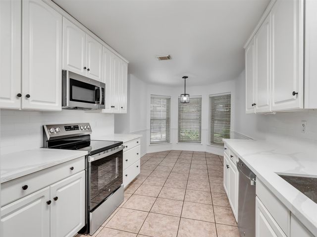 2819 Poplar Creek Lane, Pearland, TX 77584