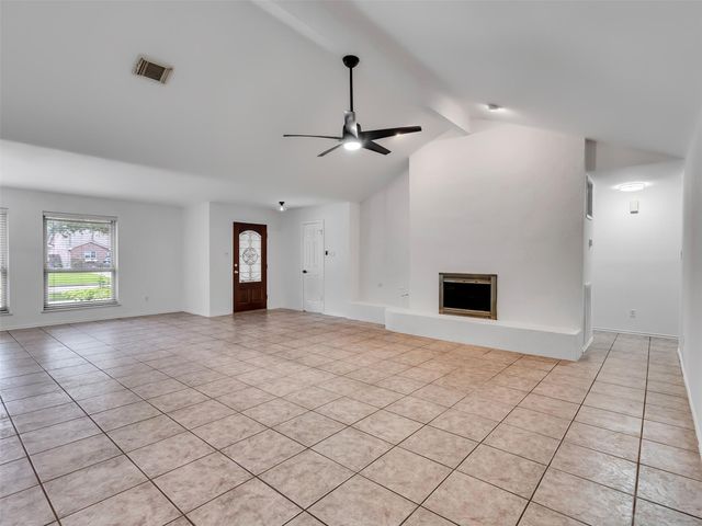 2819 Poplar Creek Lane, Pearland, TX 77584