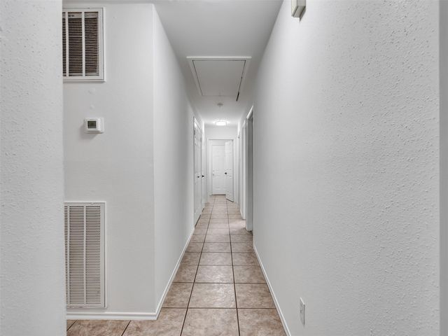 2819 Poplar Creek Lane, Pearland, TX 77584