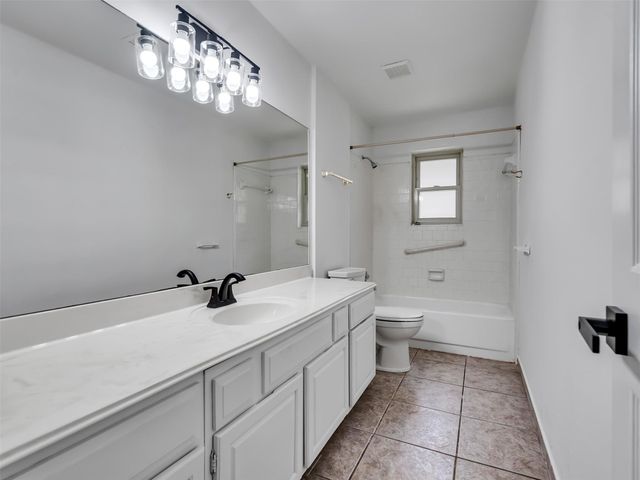 2819 Poplar Creek Lane, Pearland, TX 77584