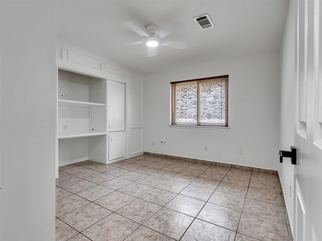 2819 Poplar Creek Lane, Pearland, TX 77584