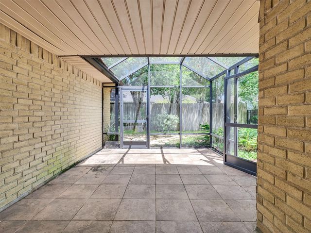 2819 Poplar Creek Lane, Pearland, TX 77584