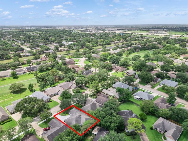 2819 Poplar Creek Lane, Pearland, TX 77584