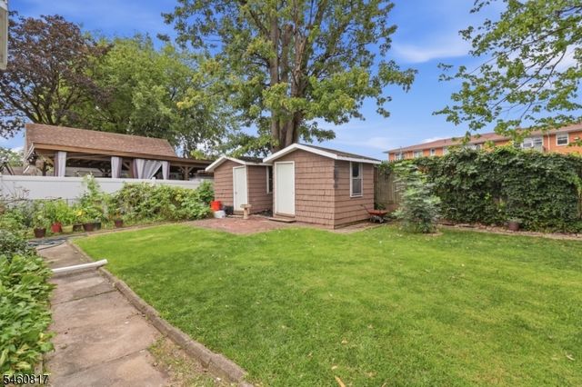 160 Bridge St, Roselle Park Boro, NJ 07204