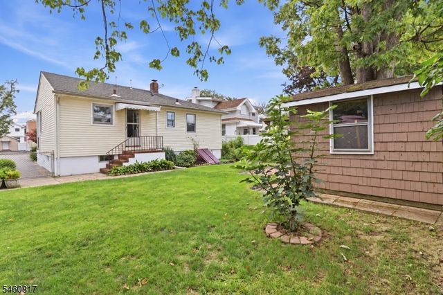 160 Bridge St, Roselle Park Boro, NJ 07204