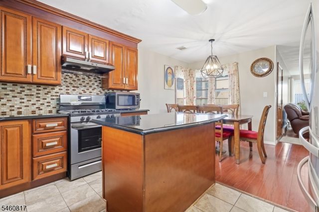 160 Bridge St, Roselle Park Boro, NJ 07204