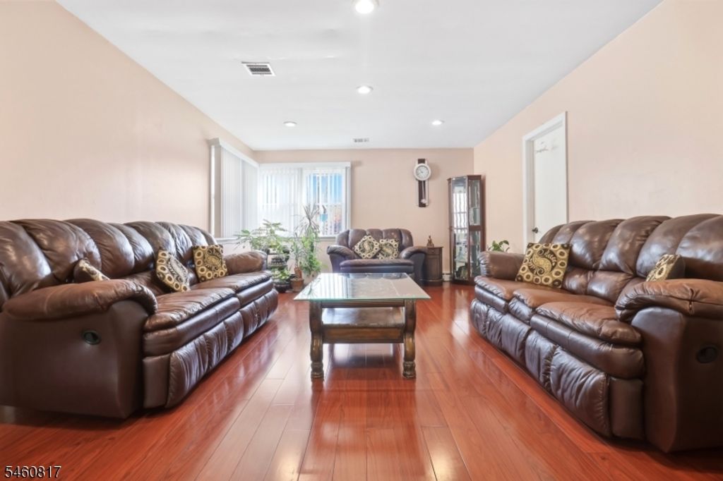 160 Bridge St, Roselle Park Boro, NJ 07204 — photo 4