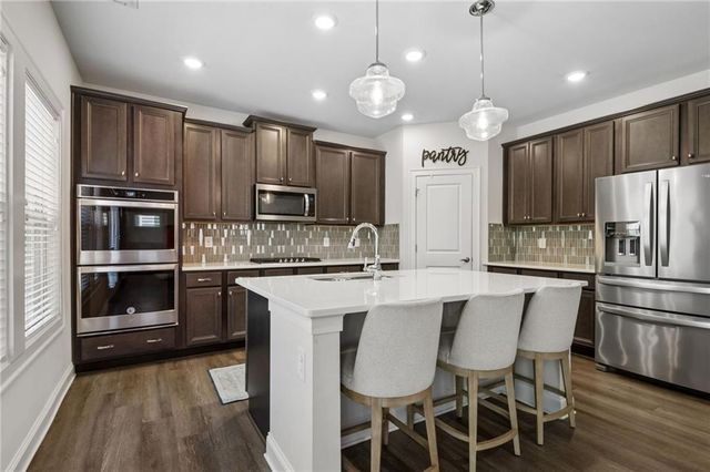 129 Grove View Road, Woodstock, GA 30189