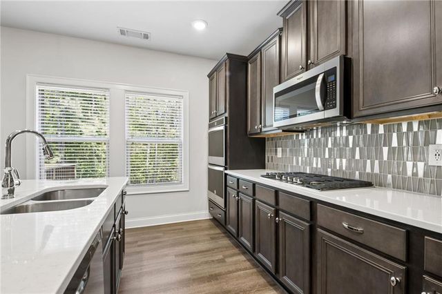 129 Grove View Road, Woodstock, GA 30189