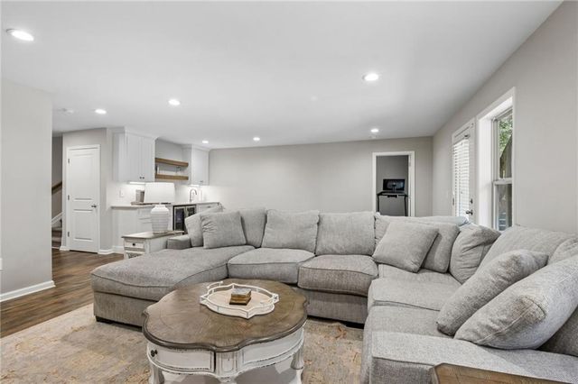 129 Grove View Road, Woodstock, GA 30189