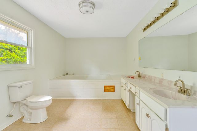 2015 Gregory Lane NW, Cleveland, TN 37312