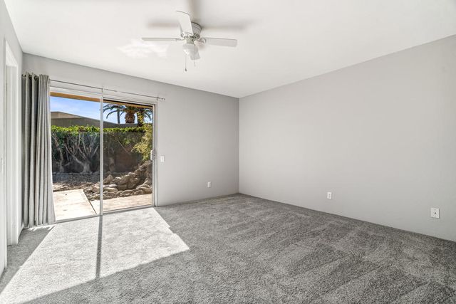 1391 Sunflower Circle S, Palm Springs, CA 92262