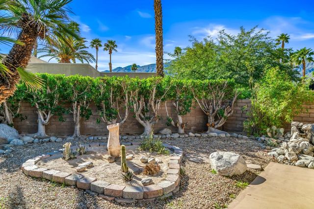 1391 Sunflower Circle S, Palm Springs, CA 92262