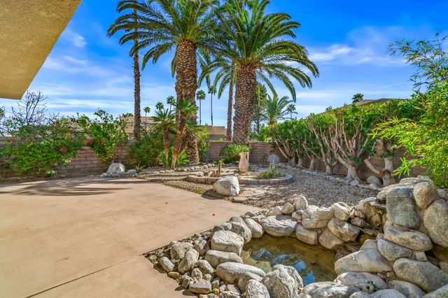 1391 Sunflower Circle S, Palm Springs, CA 92262