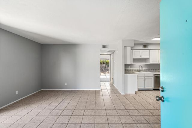 1391 Sunflower Circle S, Palm Springs, CA 92262