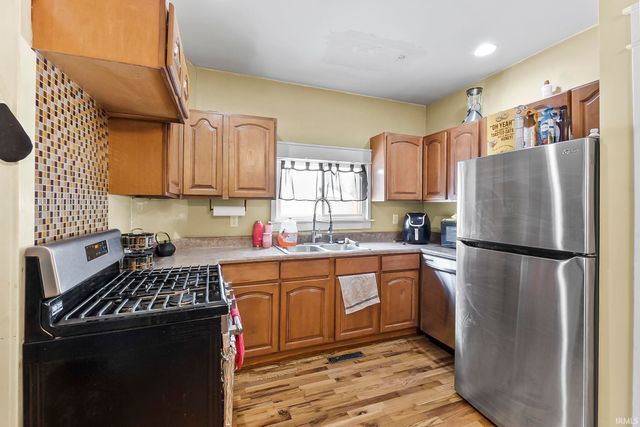 2228 E Market Street, Warsaw, IN 46580