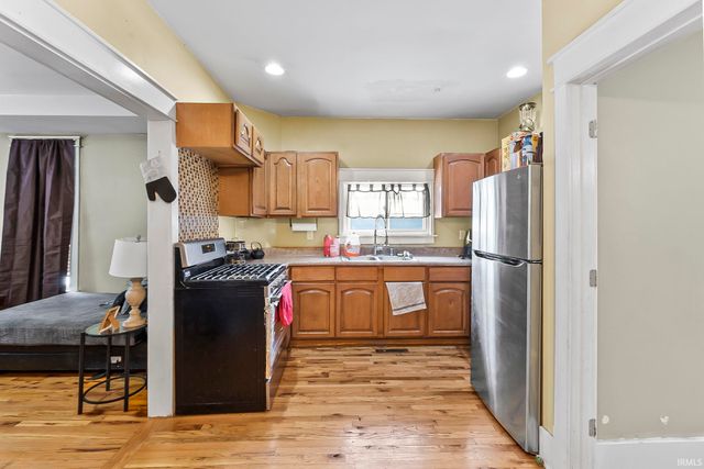 2228 E Market Street, Warsaw, IN 46580