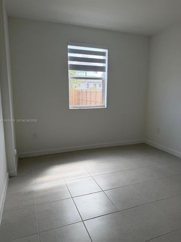 2638 SE 9th St, Homestead, FL 33035