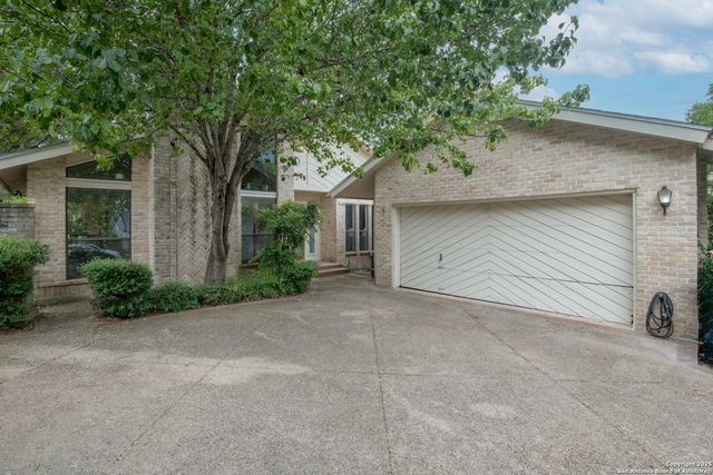 3726 Hunters Trail, San Antonio, TX 78230