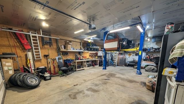 351 Us Hwy 20 Road, Chesterton, IN 46304