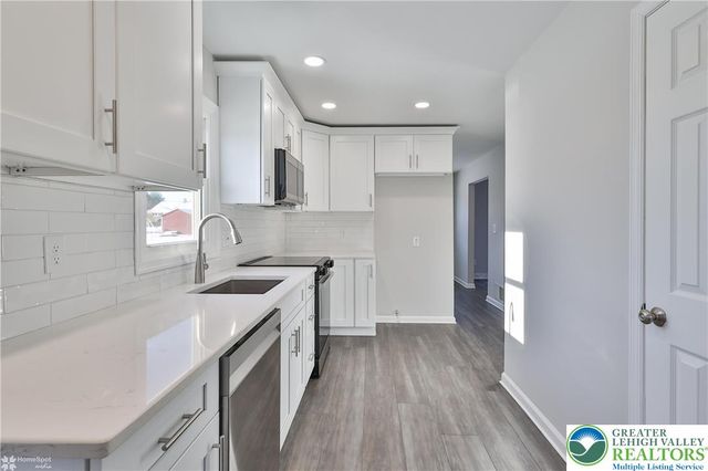 218 North 38th, South Whitehall Twp, PA 18104