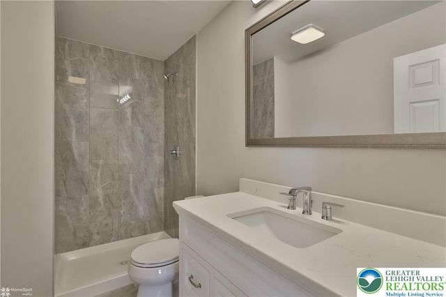 218 North 38th, South Whitehall Twp, PA 18104