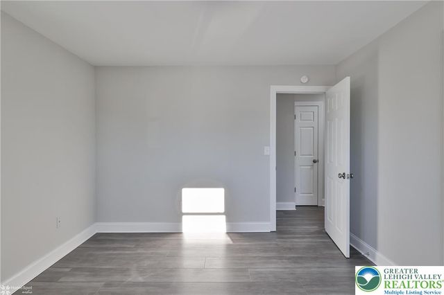 218 North 38th, South Whitehall Twp, PA 18104